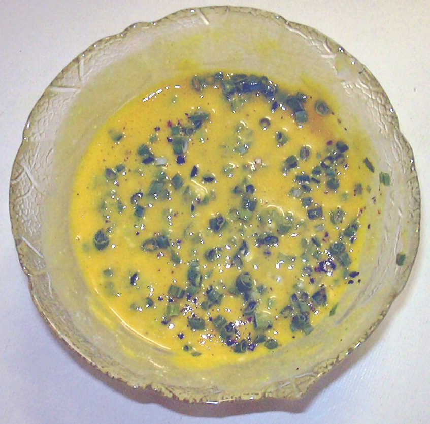 Béarnaise: een warme, zachte botersaus met dragon.